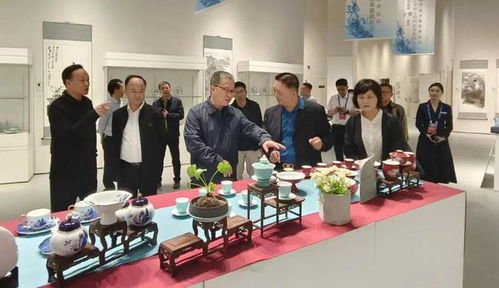 中央宣传部领导莅临江西友邦文化调研，胡正魁陪同指导文化艺术交流与策划工作